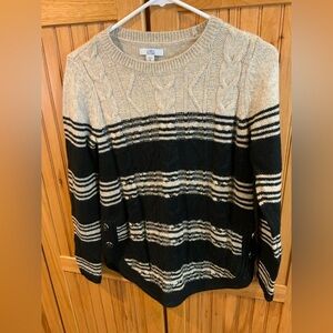 Croft & Barrow Women's Crewneck Sweater in Black and Cream